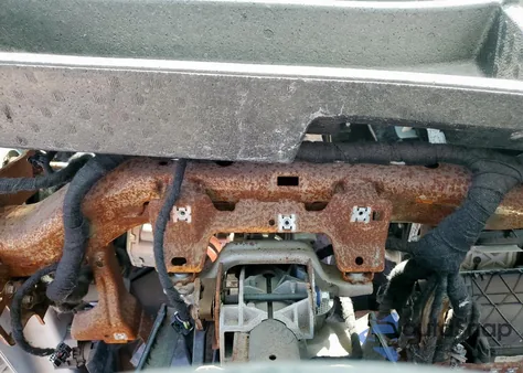 2022 Ford Escape Titanium z USA, uszkodzony, nr VIN 1FMCU9J91NUB93886